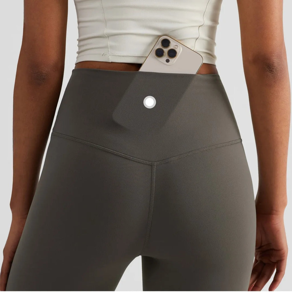 Solid Color Back Waist Pocket High Waist